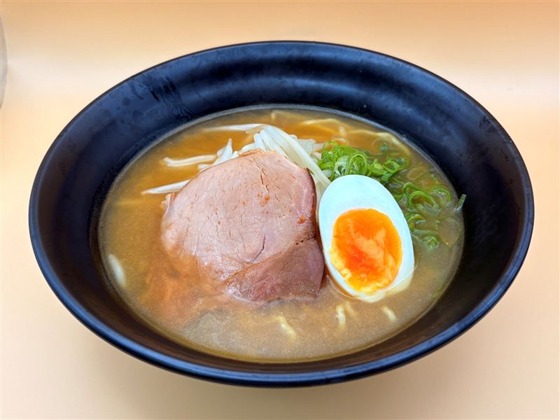 味噌系ラーメンの盛り付け例